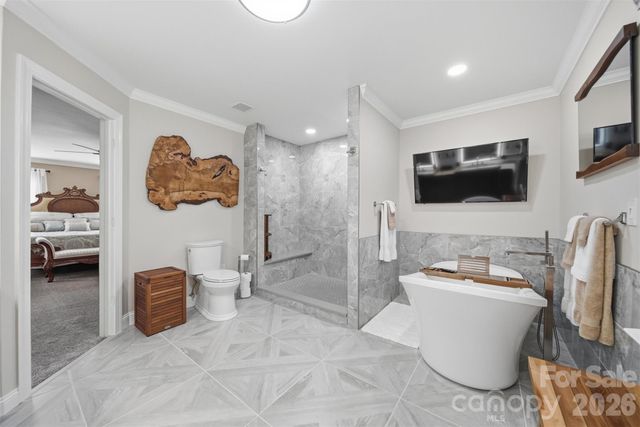 4225 3rd Street NW, Hickory, NC 28601