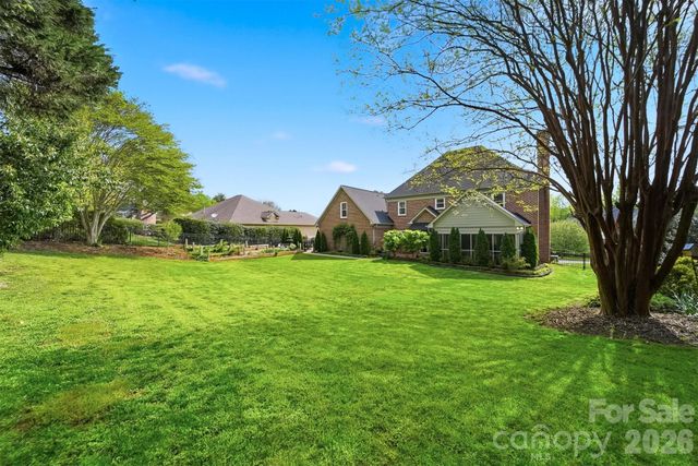 4225 3rd Street NW, Hickory, NC 28601