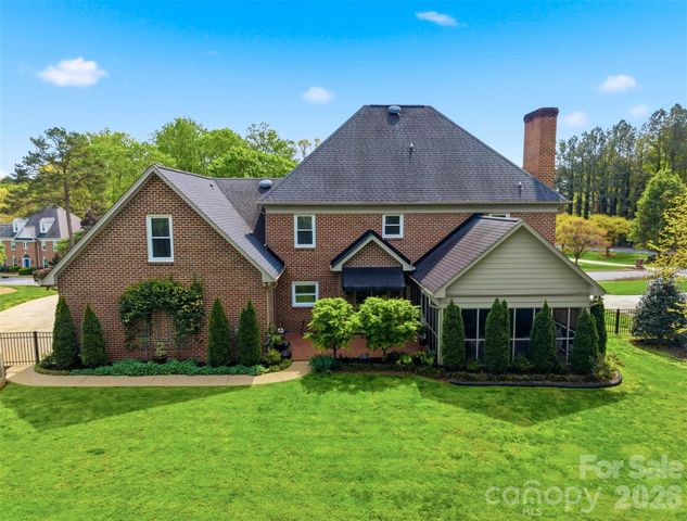 4225 3rd Street NW, Hickory, NC 28601