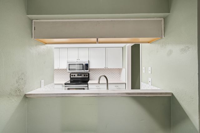 12824 Midway Road 2136, Dallas, TX 75244