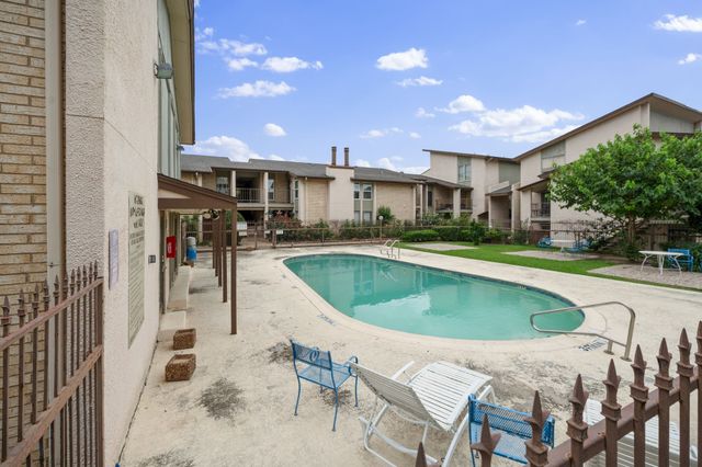 12824 Midway Road 2136, Dallas, TX 75244