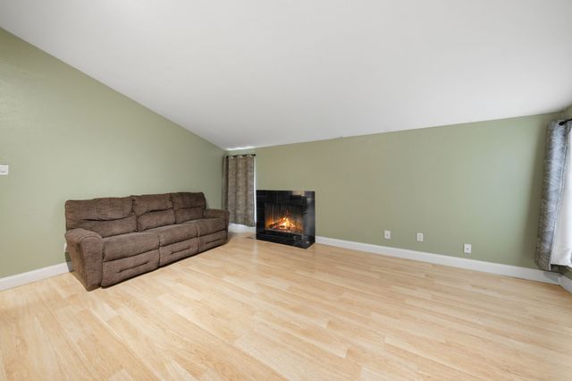 12824 Midway Road 2136, Dallas, TX 75244