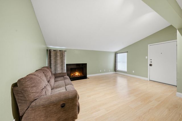 12824 Midway Road 2136, Dallas, TX 75244