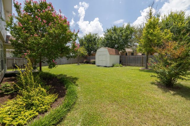 1115 Henderson DR, Leander, TX 78641