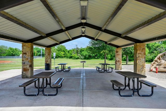 1115 Henderson DR, Leander, TX 78641