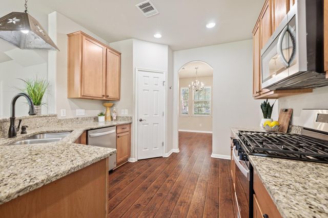 1115 Henderson DR, Leander, TX 78641