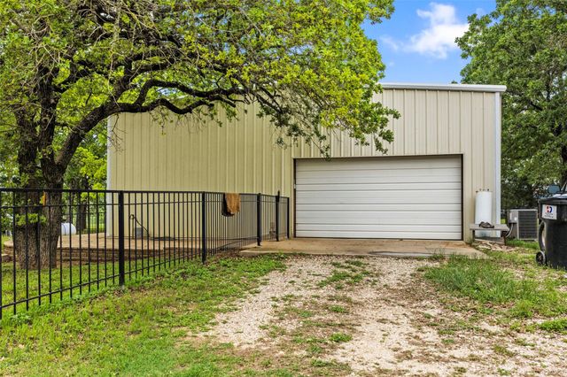 1389 Highway 290 E, Elgin, TX 78621