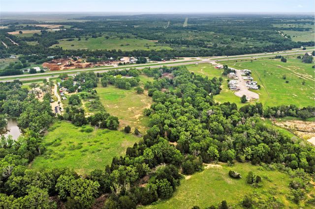 1389 Highway 290 E, Elgin, TX 78621