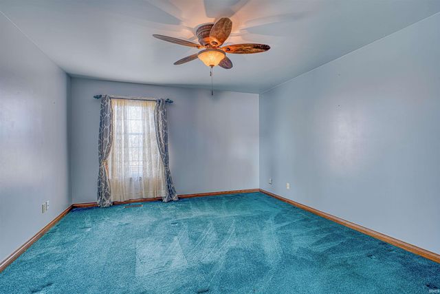 11145 W 800 S, Owensville, IN 47665