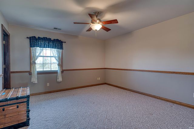 11145 W 800 S, Owensville, IN 47665