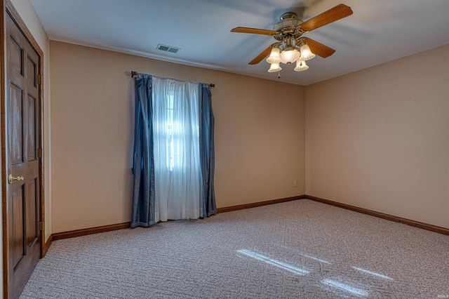 11145 W 800 S, Owensville, IN 47665