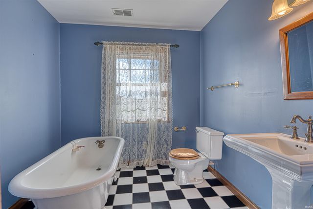 11145 W 800 S, Owensville, IN 47665