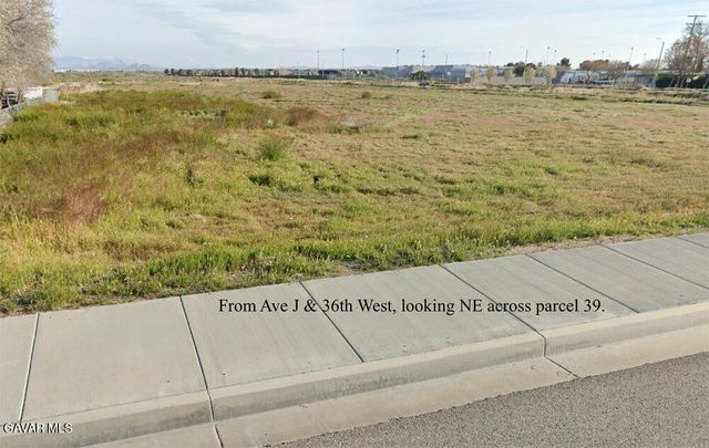 35th West & Ave J, Nw Corner, Lancaster, CA 93536