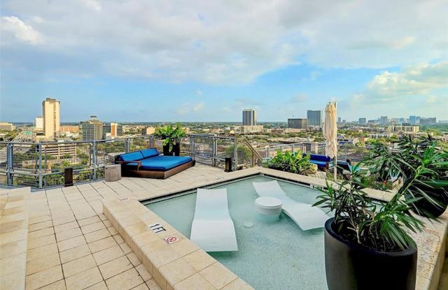 2000 Bagby Street 9420, Houston, TX 77002
