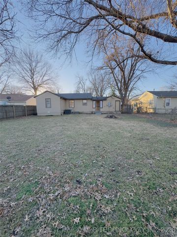 4507 S Rockford Avenue, Tulsa, OK 74105