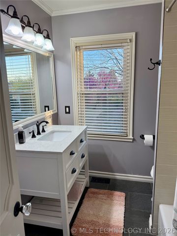 2358 S Delaware Court, Tulsa, OK 74114