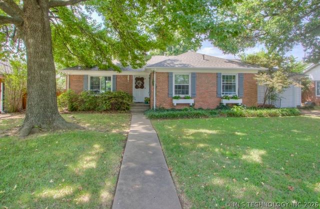 2358 S Delaware Court, Tulsa, OK 74114