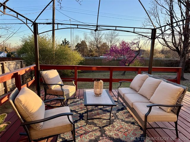 2358 S Delaware Court, Tulsa, OK 74114