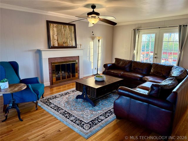 2358 S Delaware Court, Tulsa, OK 74114