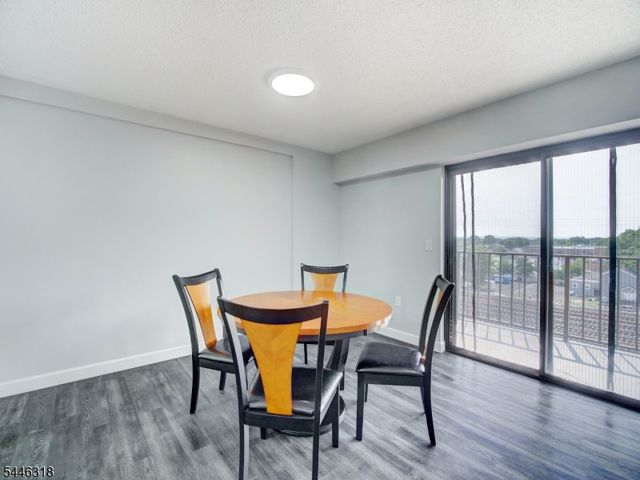 10 N Wood Ave 623, Linden City, NJ 07036