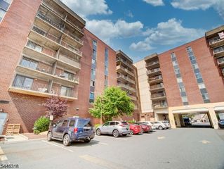 10 N Wood Ave 623, Linden City, NJ 07036