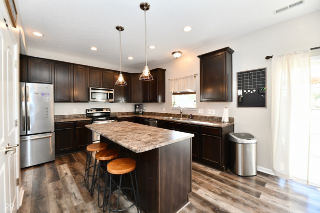 6695 Buhrstone Lane, Avon, IN 46123