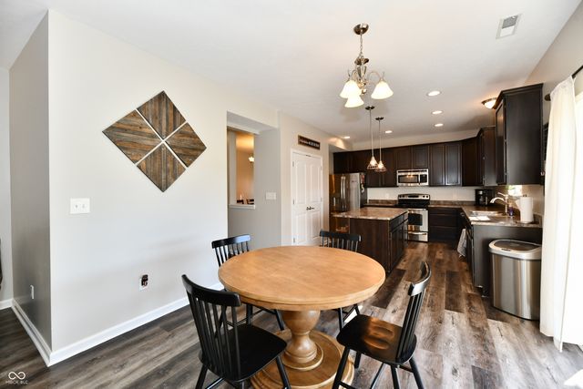 6695 Buhrstone Lane, Avon, IN 46123