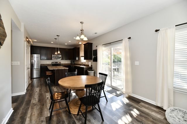 6695 Buhrstone Lane, Avon, IN 46123