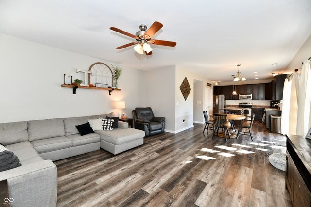 6695 Buhrstone Lane, Avon, IN 46123