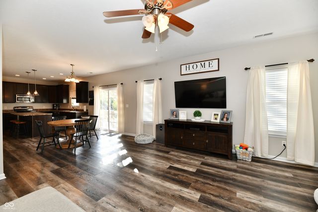 6695 Buhrstone Lane, Avon, IN 46123