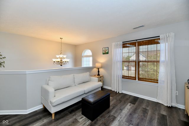 6695 Buhrstone Lane, Avon, IN 46123