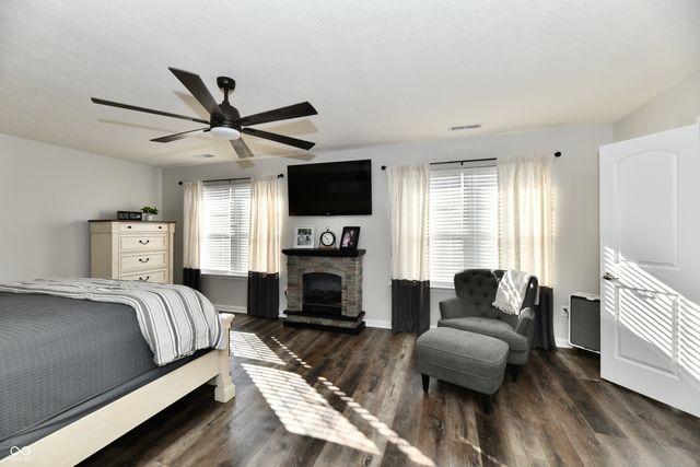 6695 Buhrstone Lane, Avon, IN 46123