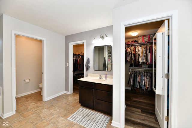 6695 Buhrstone Lane, Avon, IN 46123