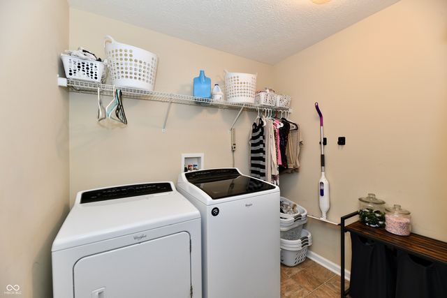 6695 Buhrstone Lane, Avon, IN 46123