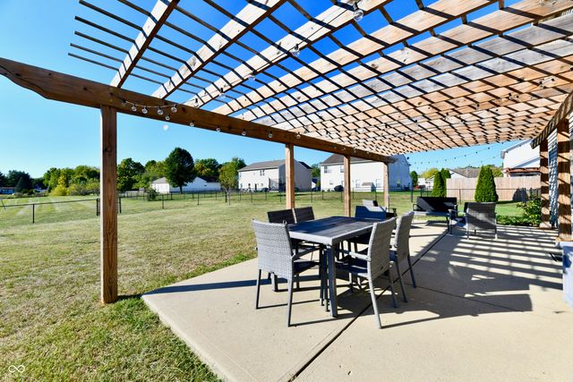 6695 Buhrstone Lane, Avon, IN 46123