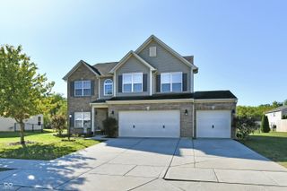 6695 Buhrstone Lane, Avon, IN 46123