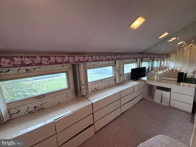 415 BERKSHIRE RD, Fairless Hills, PA 19030
