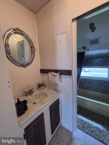 415 BERKSHIRE RD, Fairless Hills, PA 19030