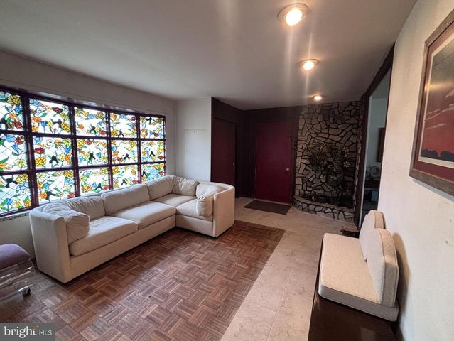 415 BERKSHIRE RD, Fairless Hills, PA 19030