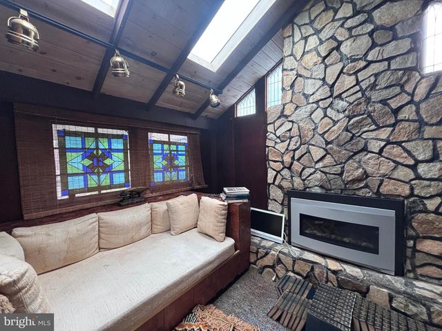 415 BERKSHIRE RD, Fairless Hills, PA 19030