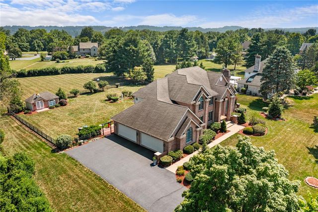 3208 Fallow Drive, South Whitehall Twp, PA 18104