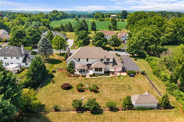 3208 Fallow Drive, South Whitehall Twp, PA 18104