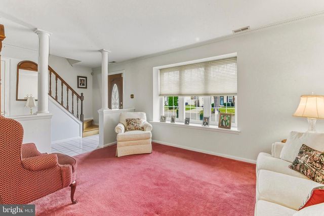 13 KEATLEY DR, Marlton, NJ 08053