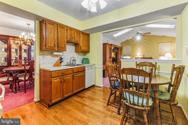 13 KEATLEY DR, Marlton, NJ 08053