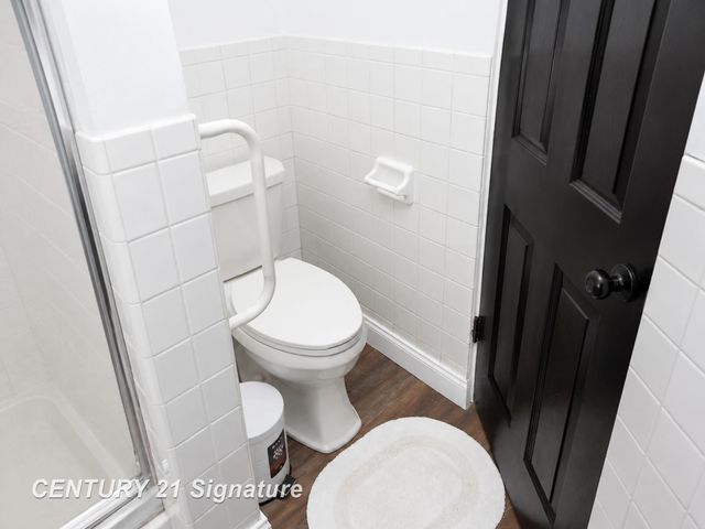 2003 Carman Drive, Saginaw, MI 48602