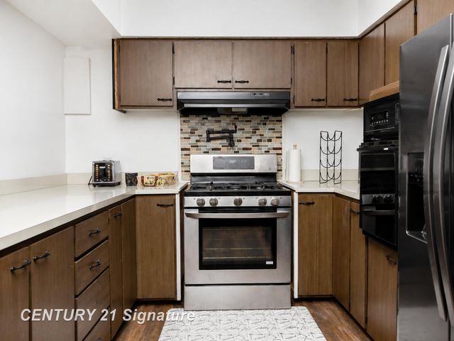 2003 Carman Drive, Saginaw, MI 48602