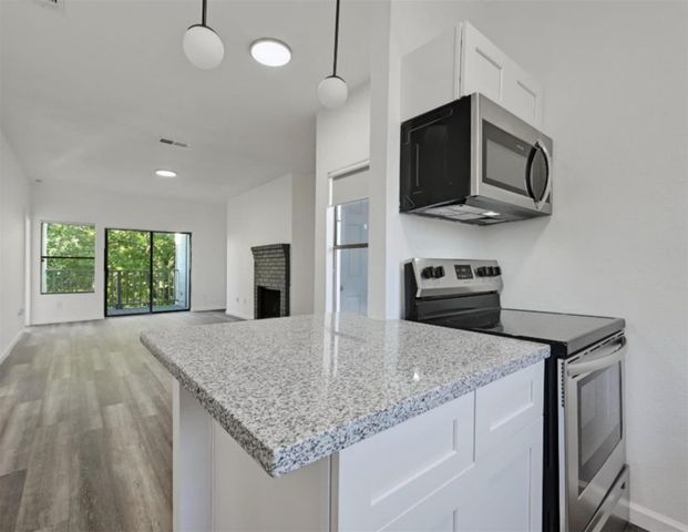 9508 Kempler DR A, Austin, TX 78748