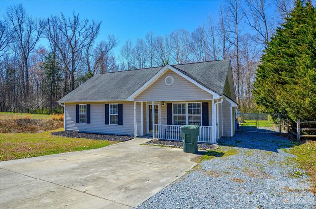 3345 Hunting Wood Court, Gastonia, NC 28052