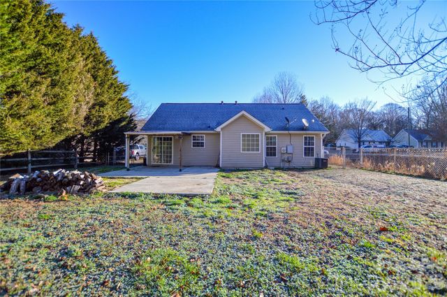 3345 Hunting Wood Court, Gastonia, NC 28052