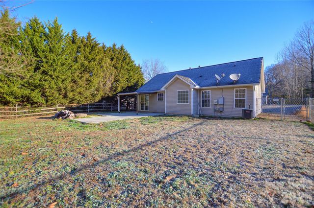 3345 Hunting Wood Court, Gastonia, NC 28052